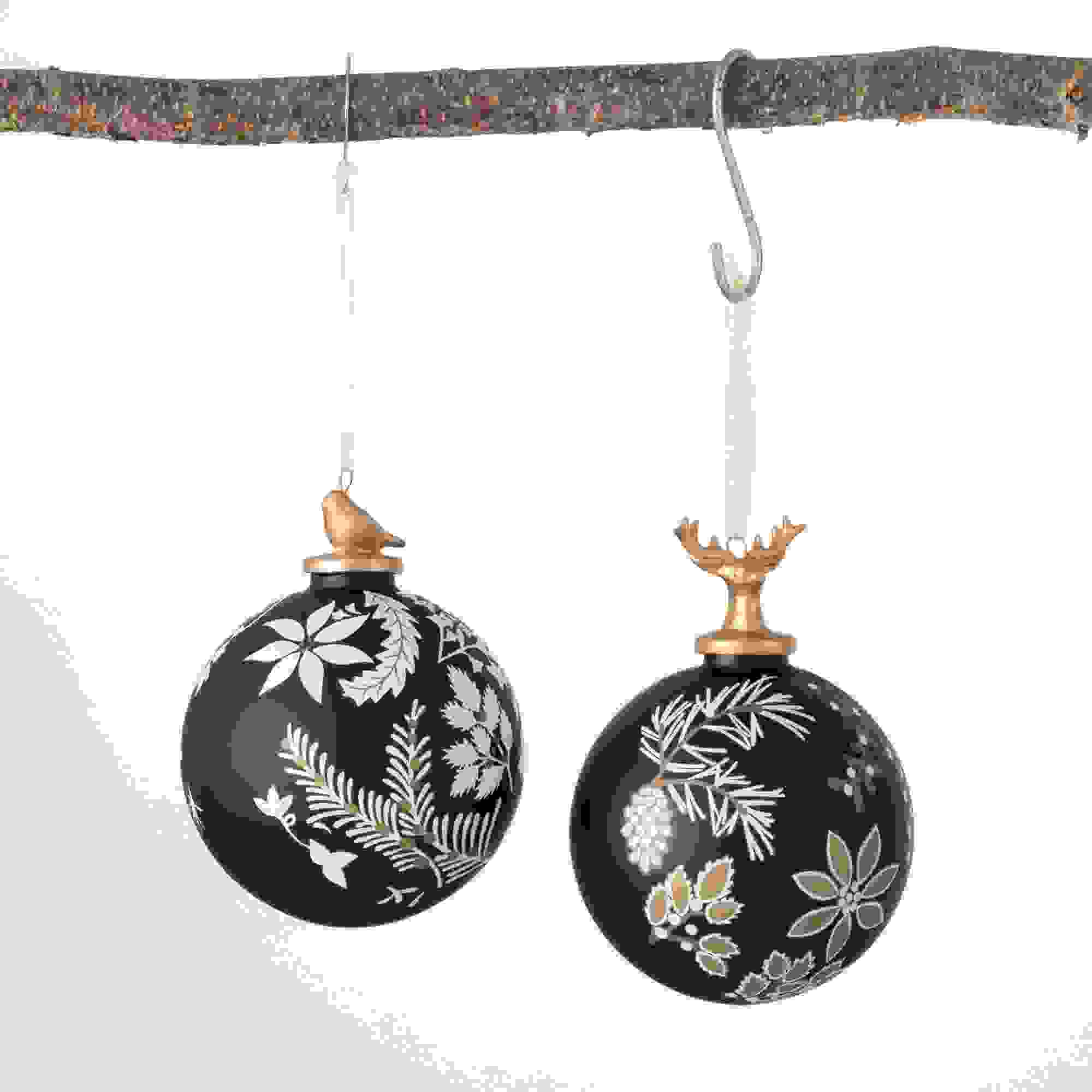 PATTERNED WOODLAND ORNAMENTS