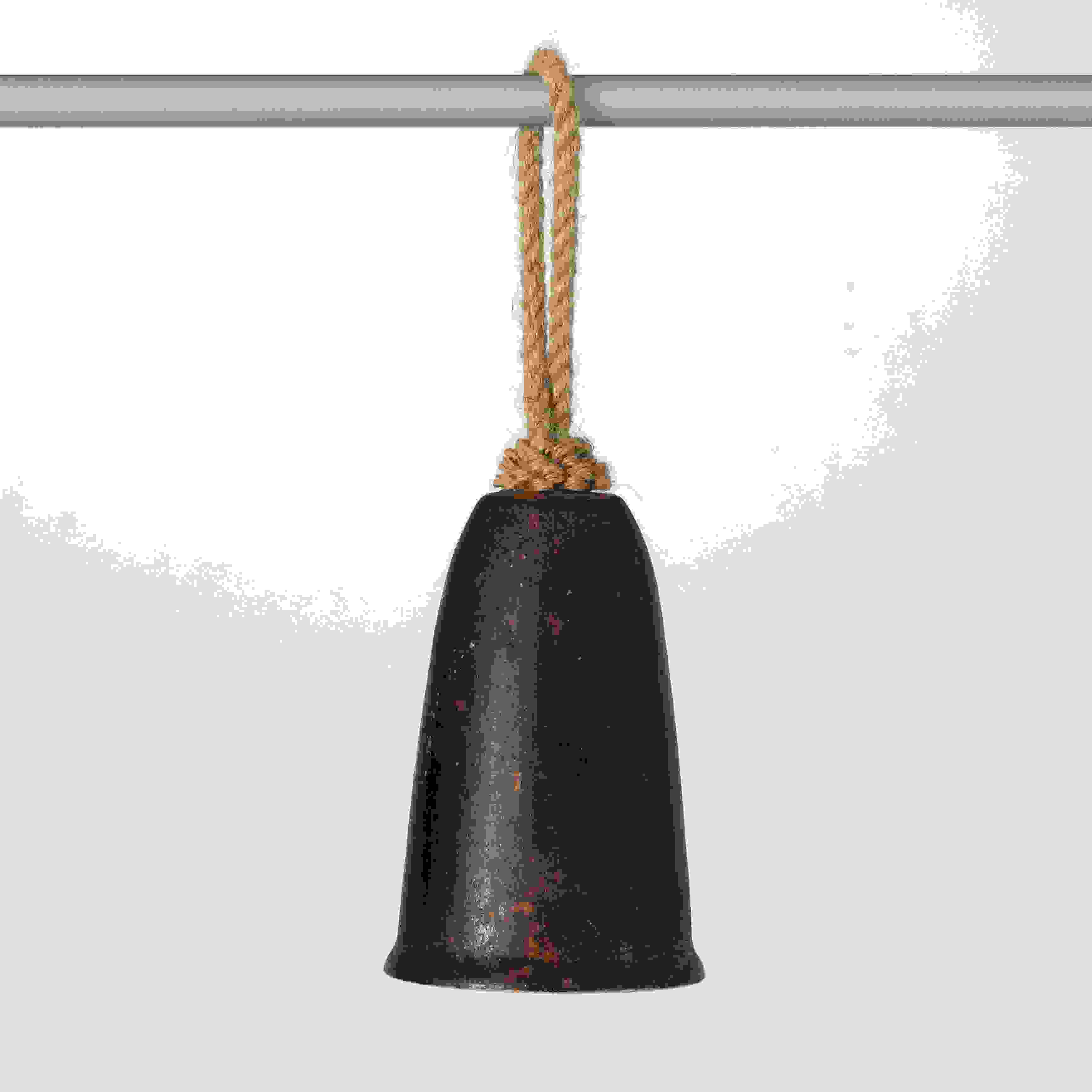 RUSTIC BELL ORNAMENT WITH ROPE