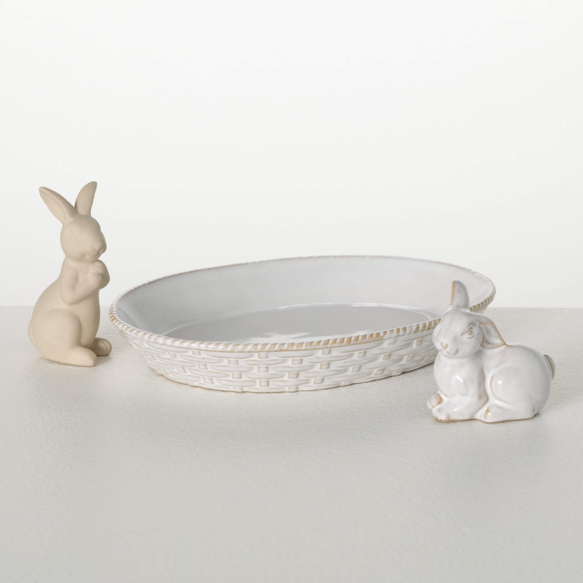 BUNNIES AND WOVEN TRAY Set 3
