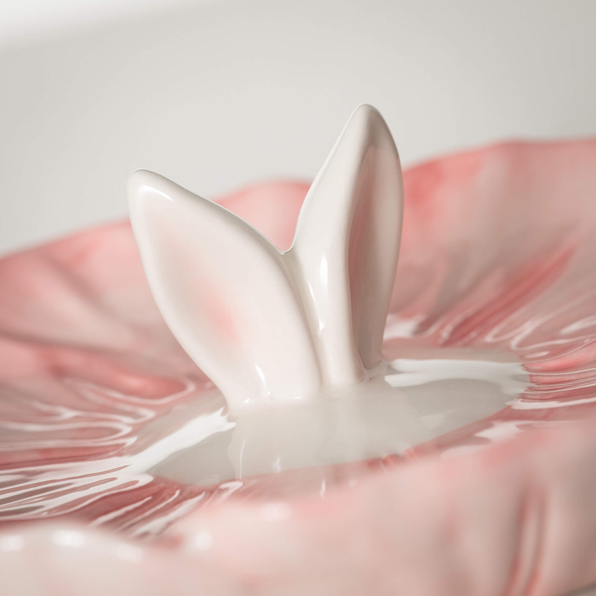 BUNNY EAR TRAY