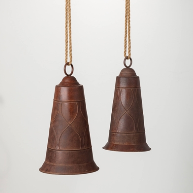 RUSTIC METAL BELL ORNAMENT SET