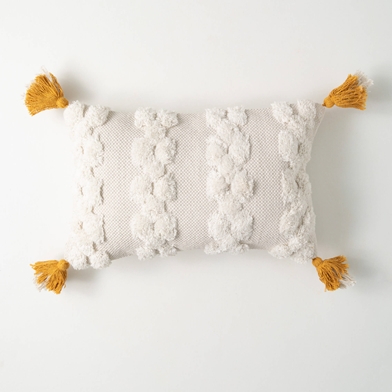 IVORY TUFTED TASSELED PILLOW