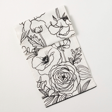 FLORAL LINE ART TABLE RUNNER