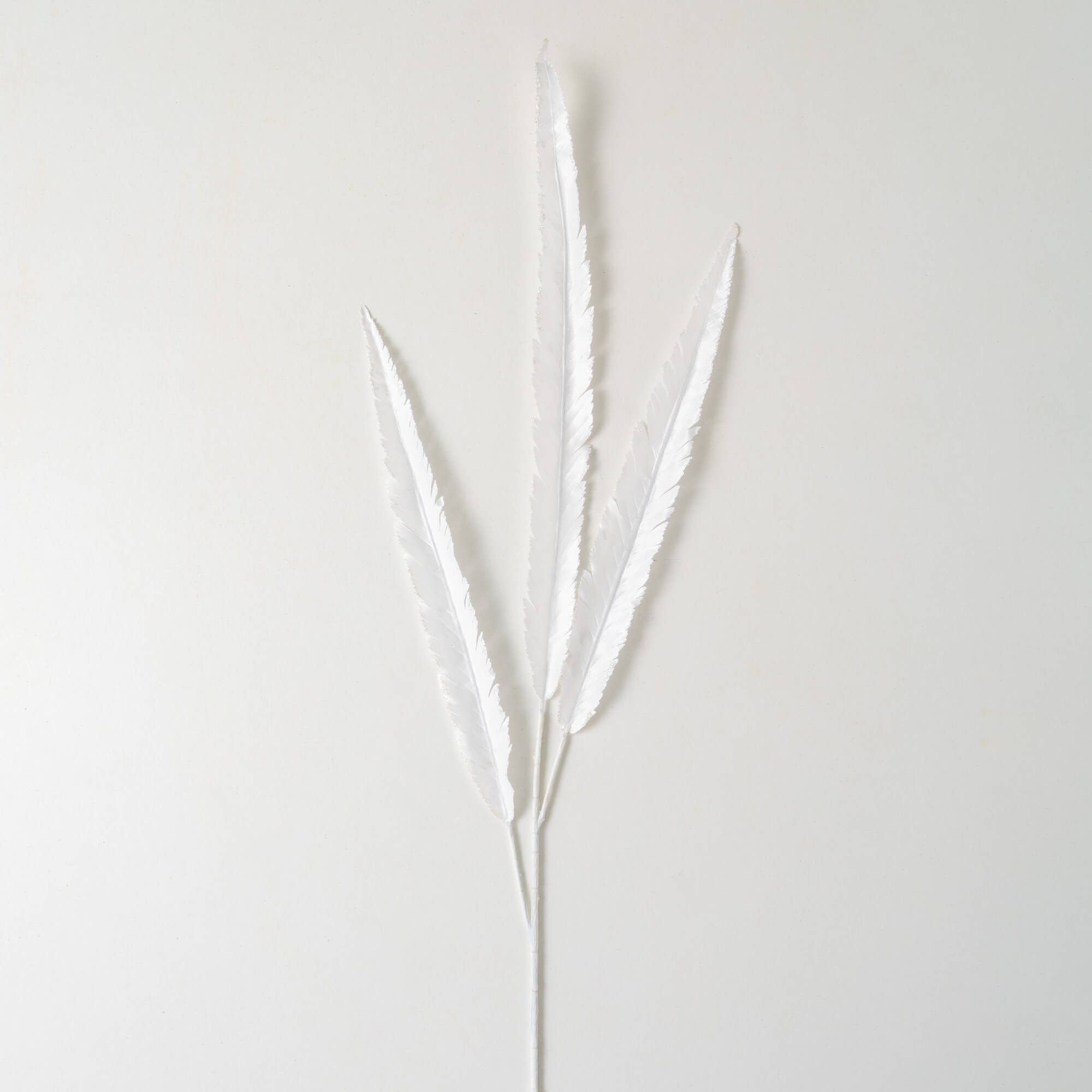 WHITE FAUX FEATHER SPRAY