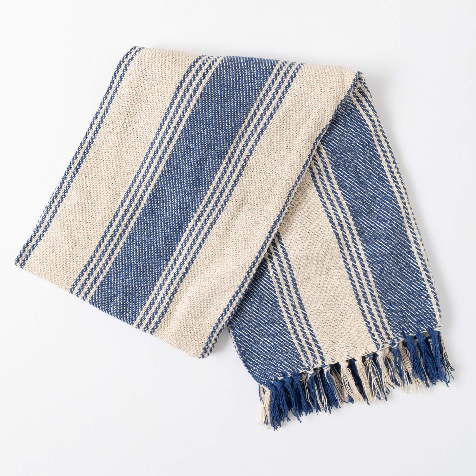 STRIPED THROW